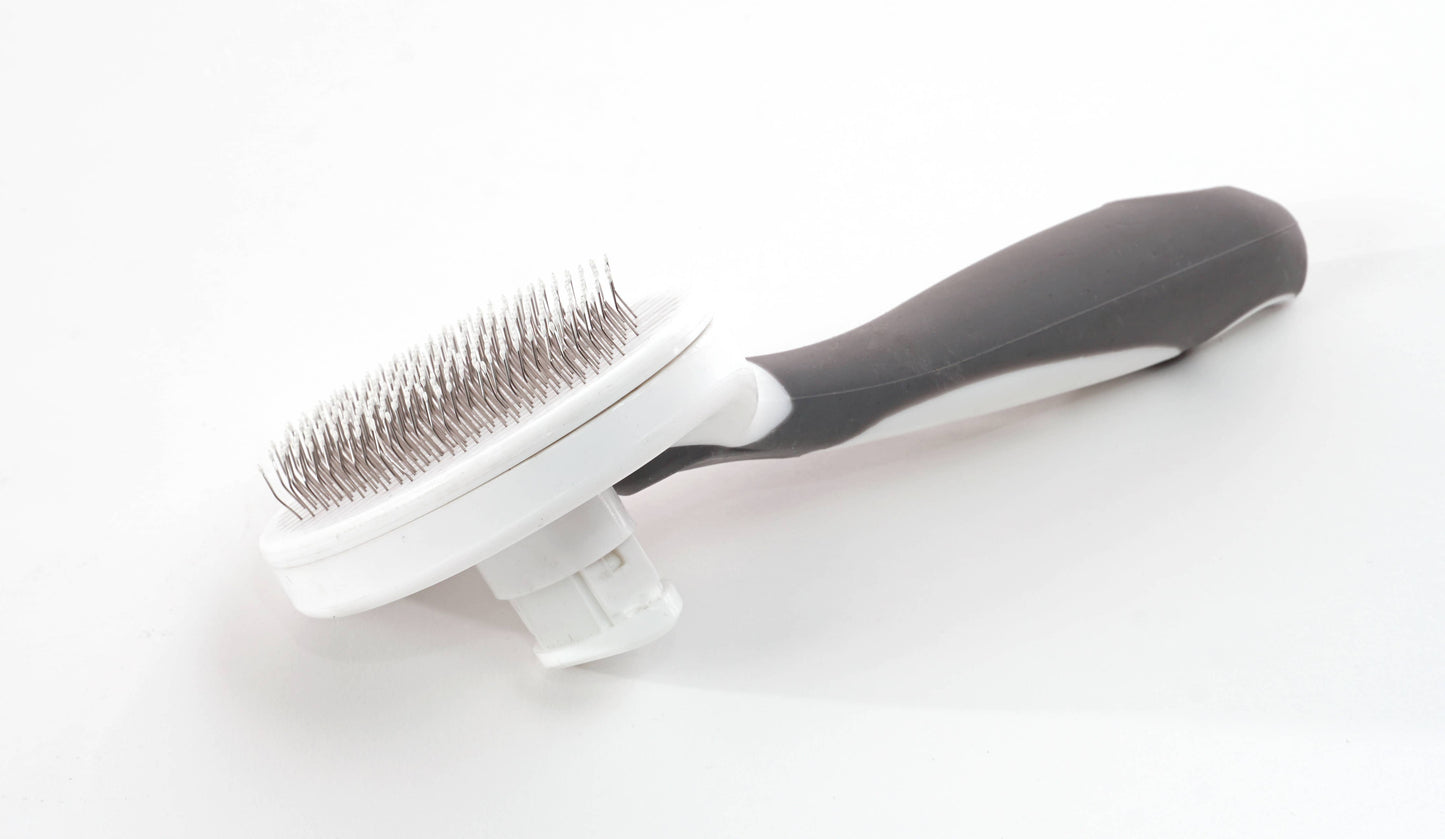 Retractable Slicker Brush