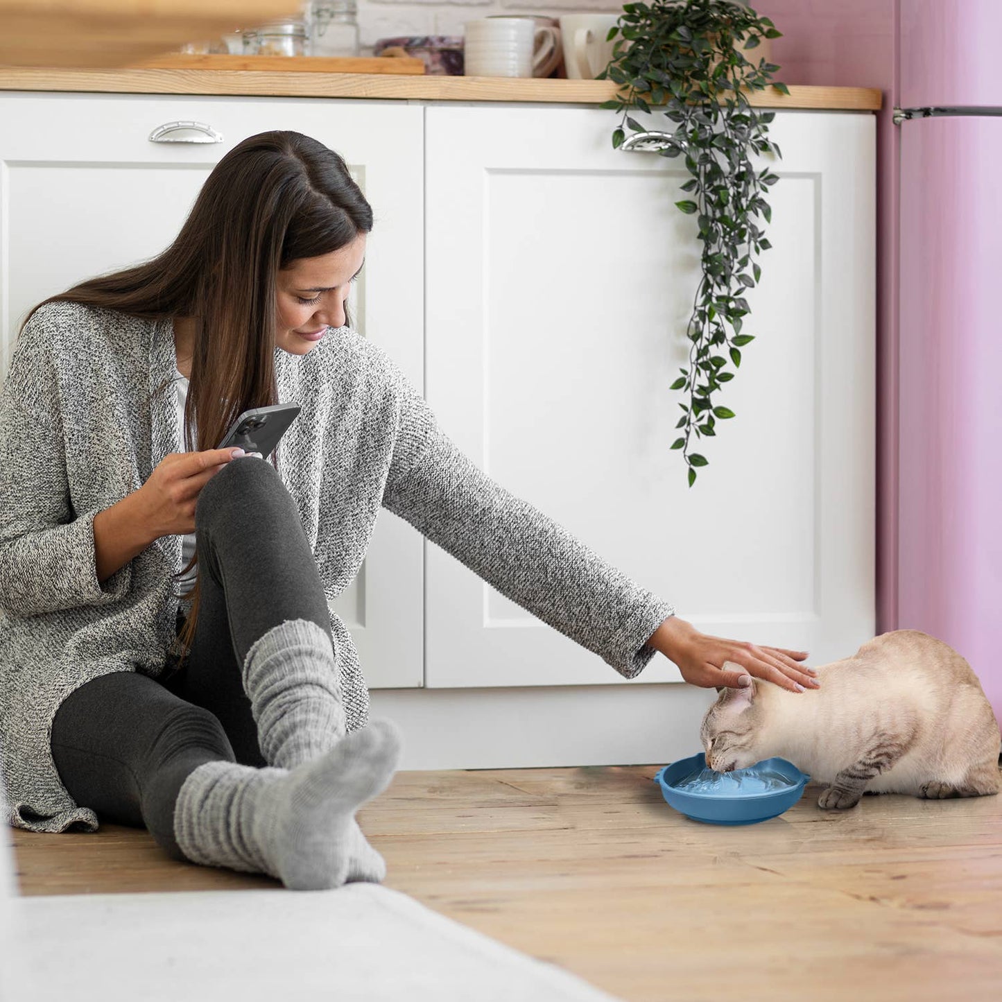 P.T. Supply Co. Cat Shaped Silicone Pet Bowl