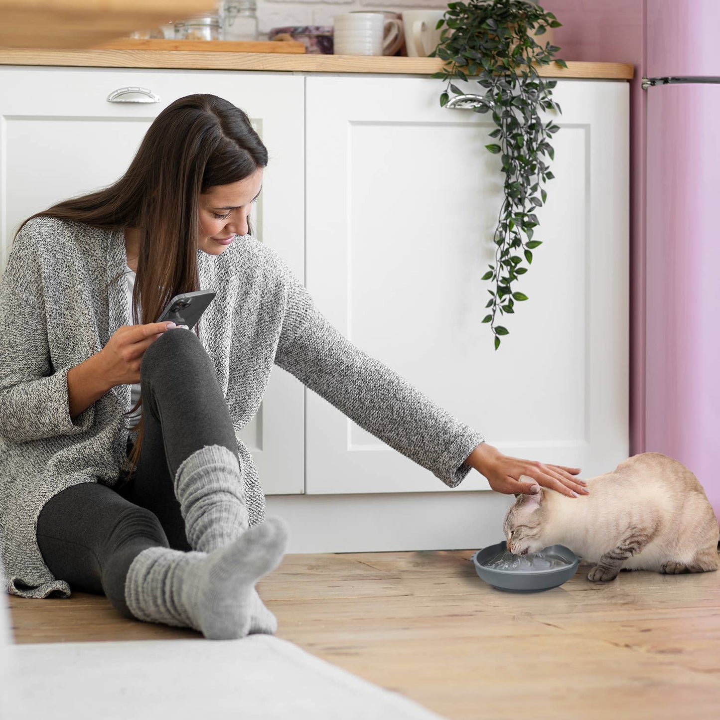 P.T. Supply Co. Cat Shaped Silicone Pet Bowl