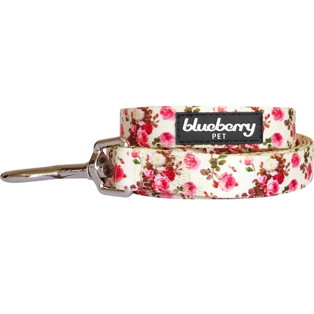 🌹 Floral Rose Dog Leash – Stylish, Durable & Versatile