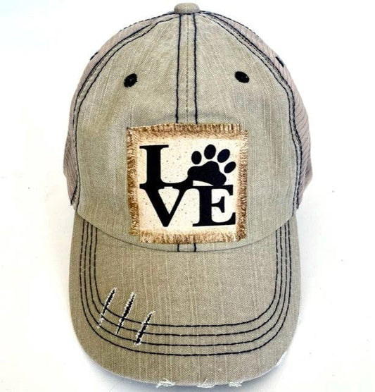 "PAW PRINT LOVE" DISTRESSED TRUCKER HAT