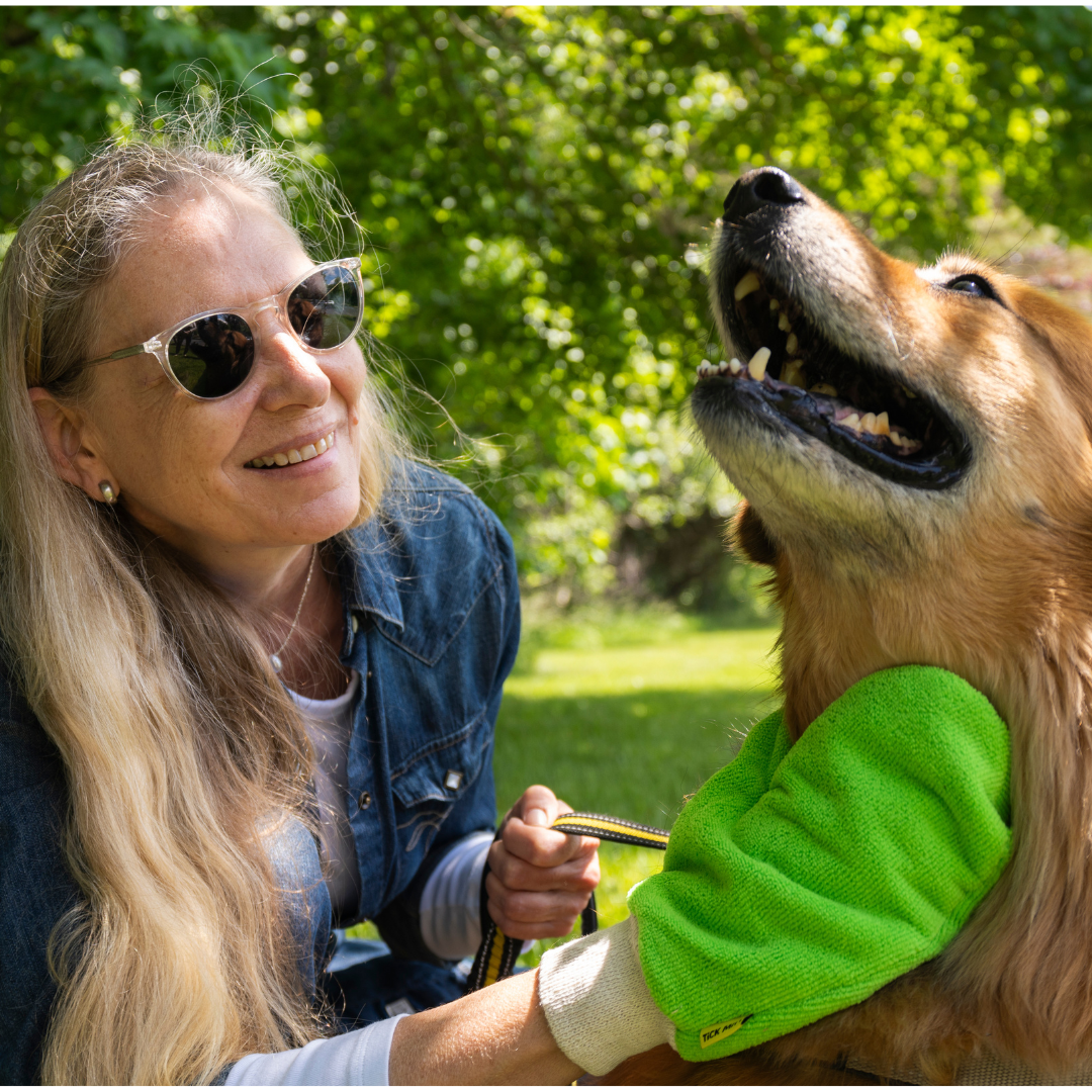 🧤🪲 TiCK MiTT | Non-Toxic Tick Remover Mitt for Pets & Outdoor Lovers 🐾