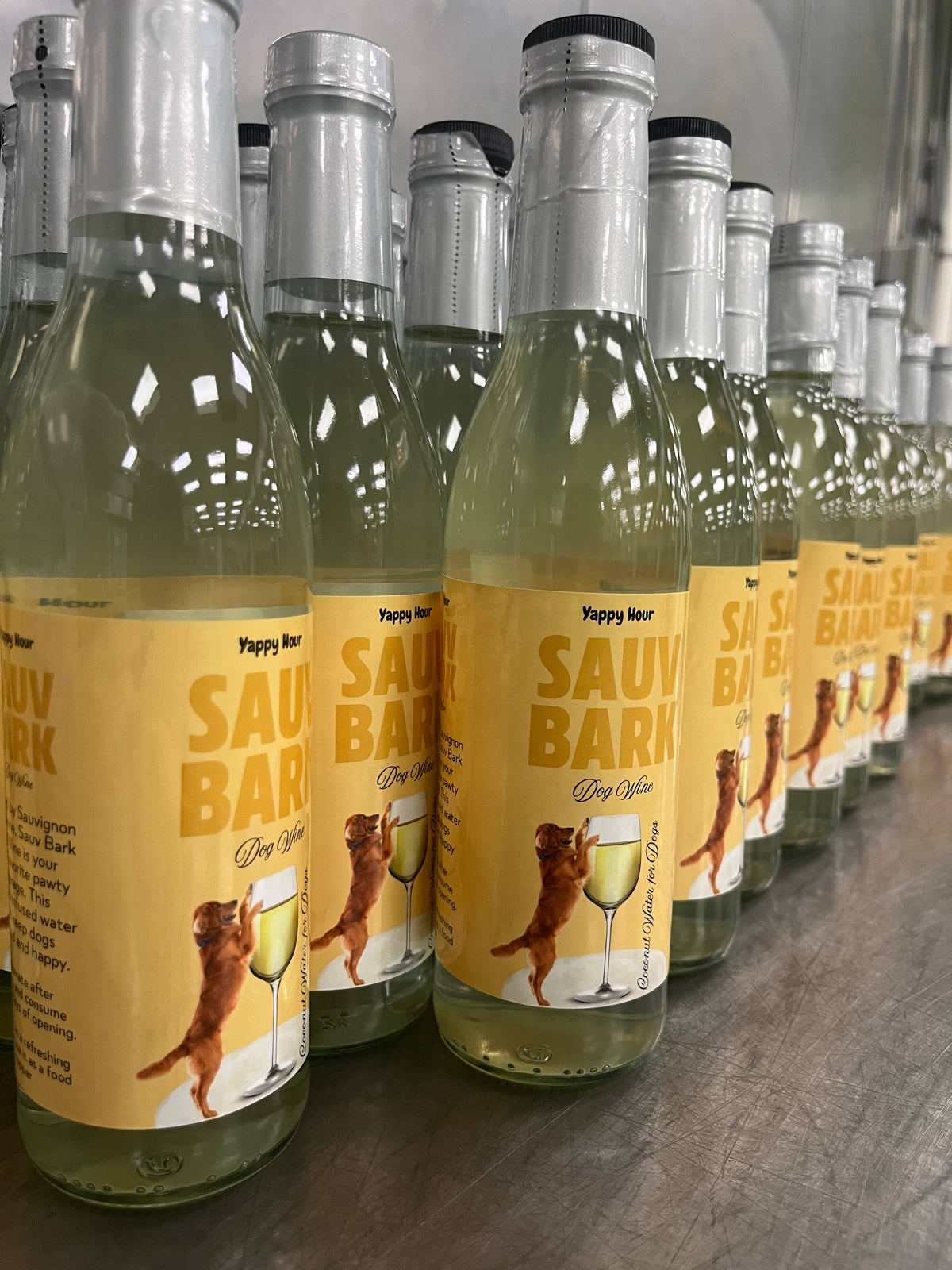 🥂🐶Sauv Bark Dog Wine – Coconut Water Drink for Dogs