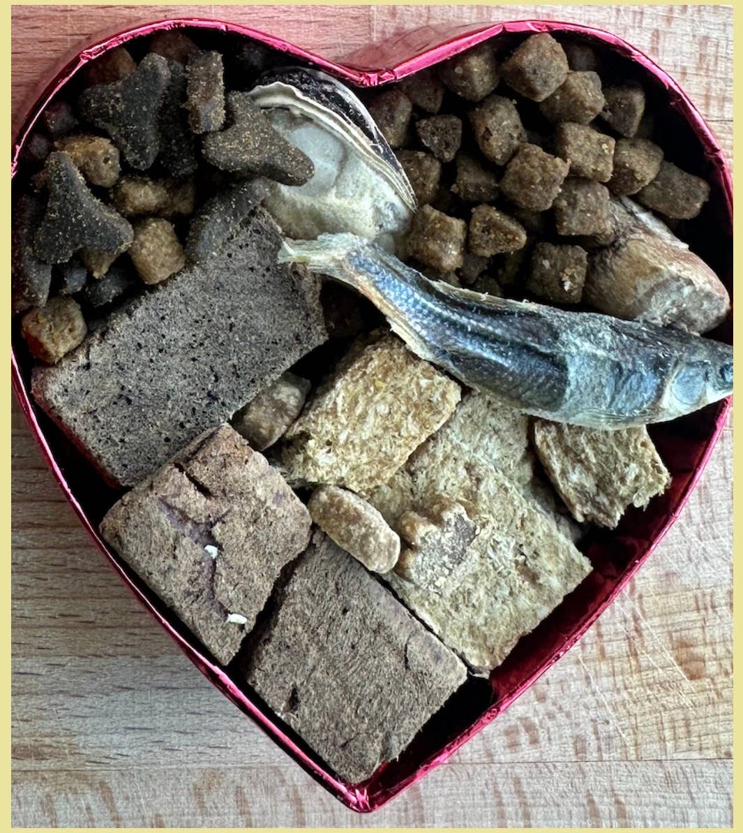 💖🐱 Cat Charcuterie Hearts – The Purr-fect Valentine's Treat Box 🐱💖