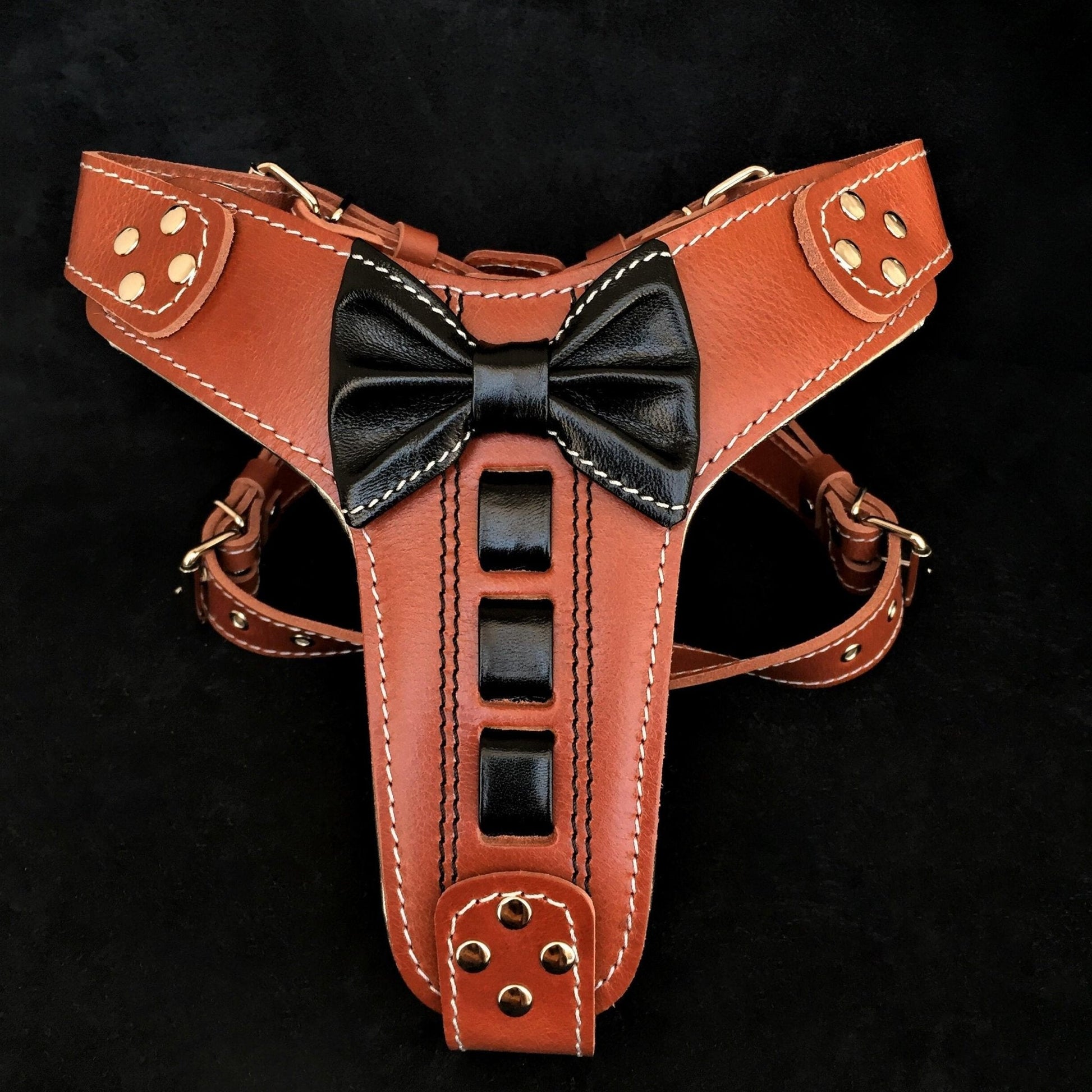 🎩 Bestia “Bowtie” Leather Harness – Luxury Comfort & Style for Distinguished Dogs