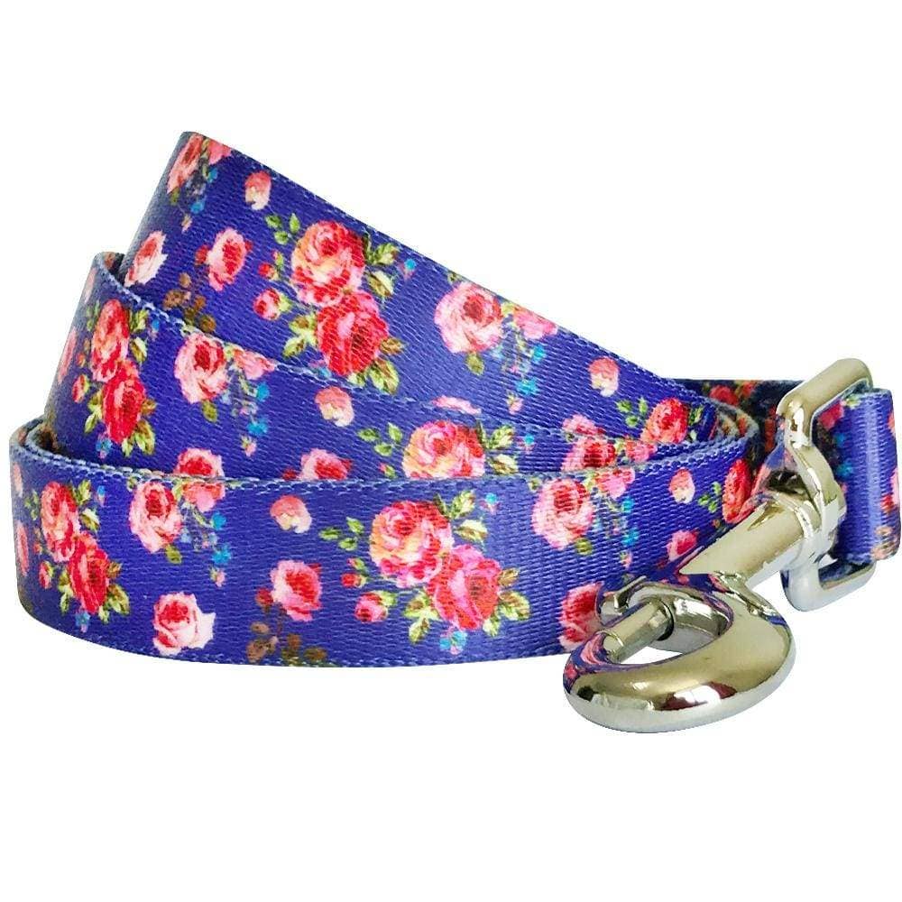 🌹 Floral Rose Dog Leash – Stylish, Durable & Versatile