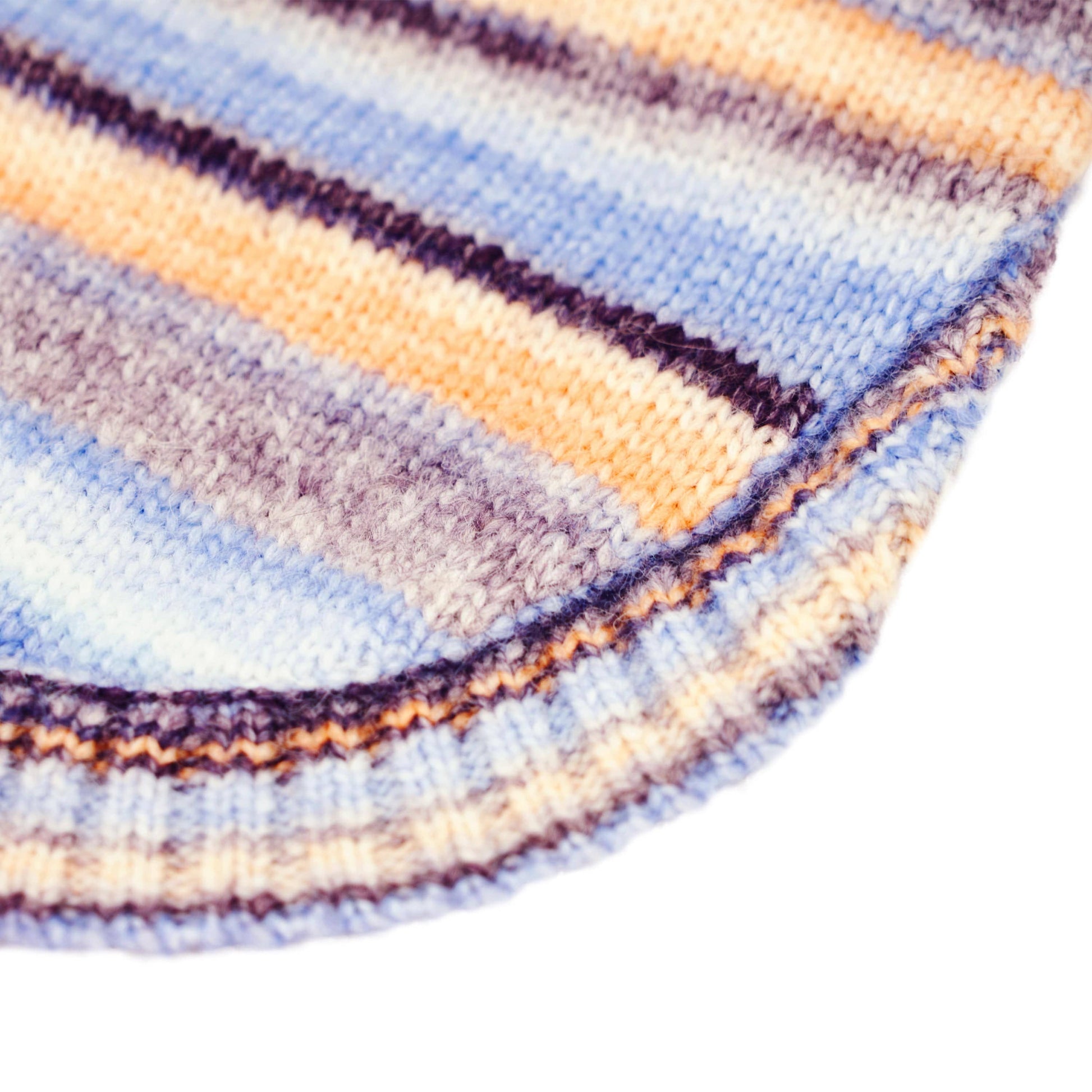 🌈🐾 Cozy Soft Gradient Yarn Crew Neck Sweater