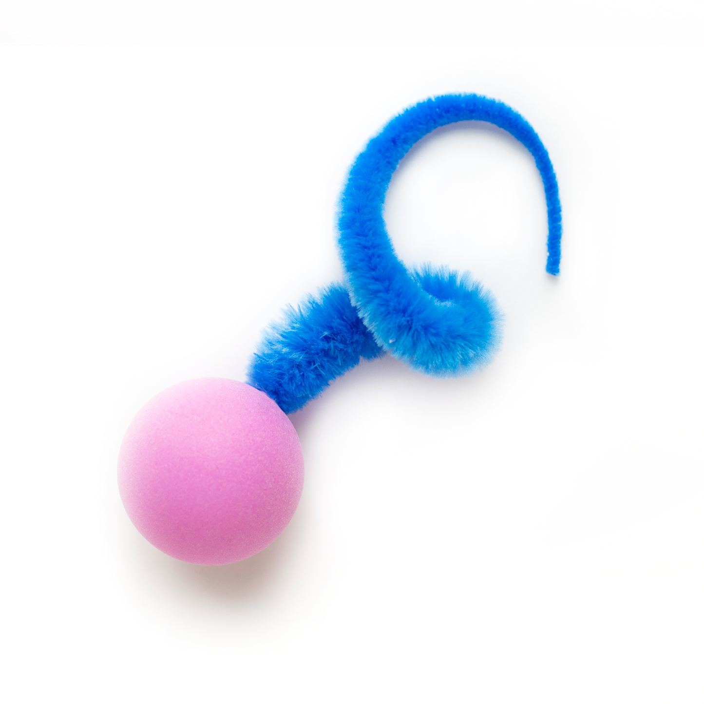 Wiggly Pong - Cat Toy Plastic Pong Ball