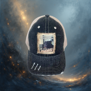 YES I DO KNOW WHERE YOUR SOCKS ARE Trucker Hat – Adjustable Back