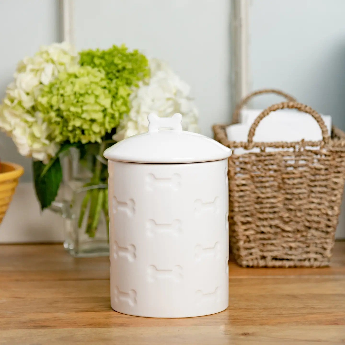 Manor White Treat Jar